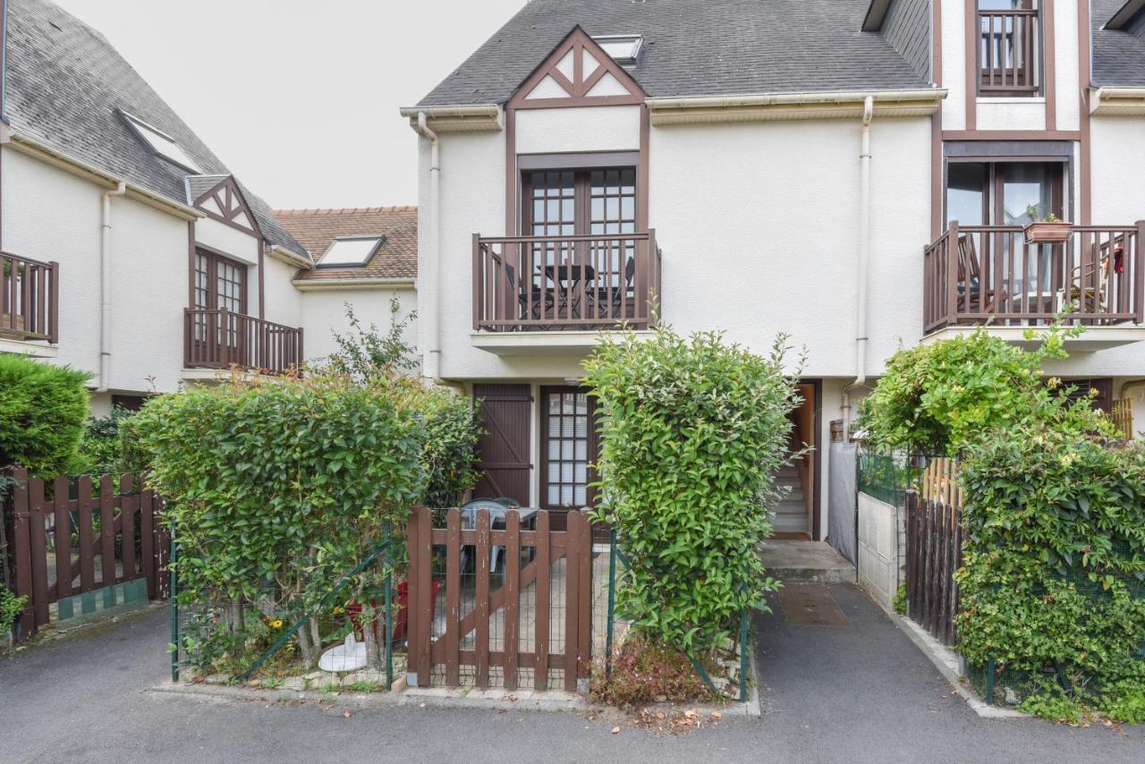 Le Voilier * Courseulles-sur-Mer